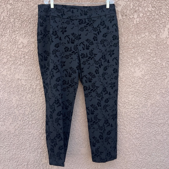 Jones New York Pants - Jones New York Pull-On Pants 2X Black Velvet Floral Art  Embroidered Trouser‎